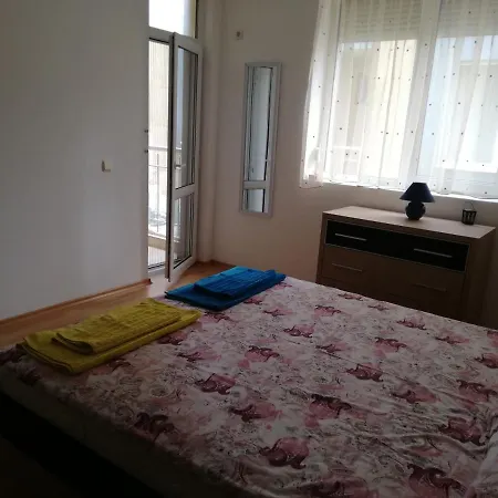 Апартамент Ема Apartament *